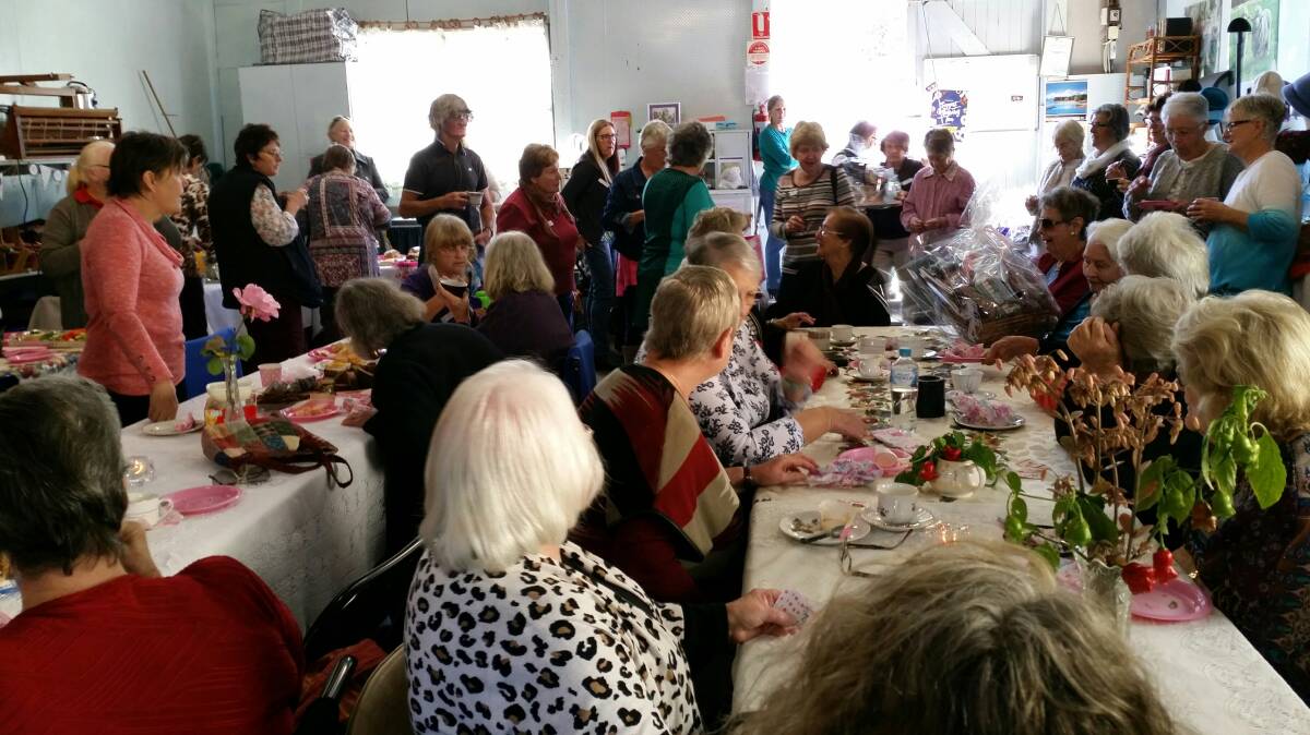A good turnout for the morning tea.