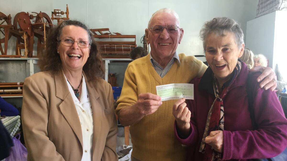 Wingham Spinners and Craft group president, Lyn Hull, with Max and Marion Townsend of Street Reach.