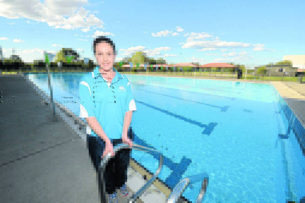 Kimberley Beaton hopes to swim at the Paralympics in Rio in 2016.