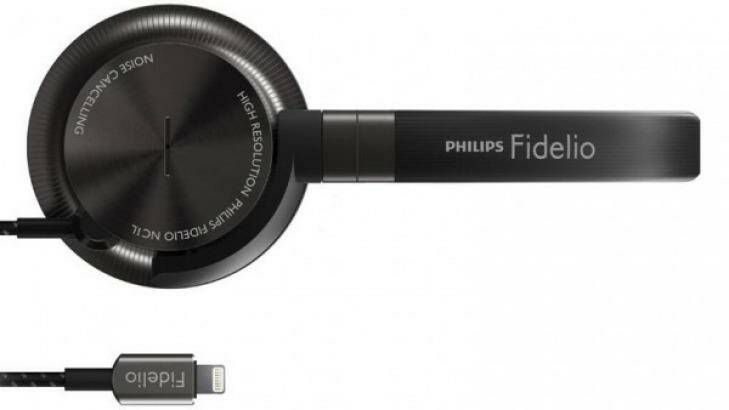 There are already headsets that connect to iPhone via the Lightning port, like these Philips Fidelios. The port allows headphones to get power from and be controlled by the phone. Photo: Philips