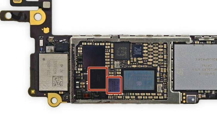 The touch IC chips - in red - that are the root cause of the 'touch disease" epidemic. Photo: iFixit