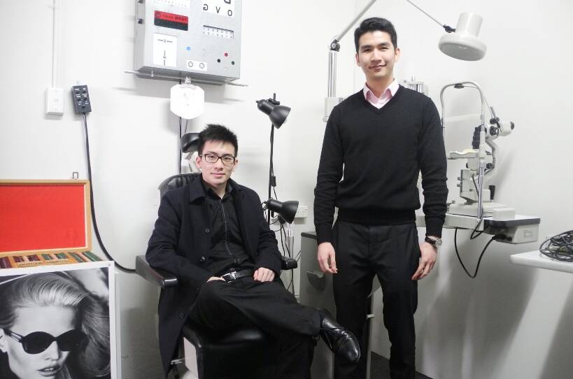Kevin Tran and Andrew Le, 4th year optometry students from UNSW, chose Wingham Eyecare to complete their two-week preceptorship with.