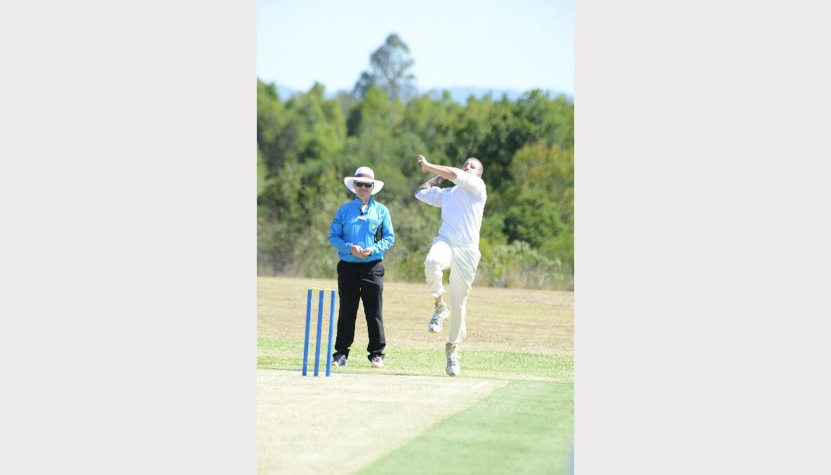 Daine Williams bowling for Wingham