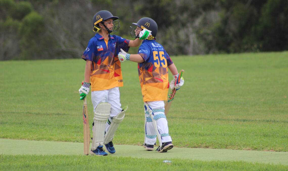  Lincoln Smith and Ned Crawford (partnership 52 runs off 6 overs) in the Under 10 Sixers.