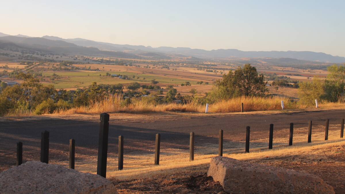  Stunning landscape: View from the ‘Who’d  A Thought It Lookout’ at Quirindi.