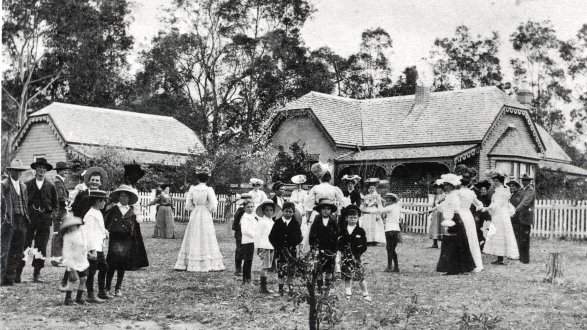 Garden party at the Presbyterian Manse, circa 1900. Photo: courtesy of Manning Valley Historical Society