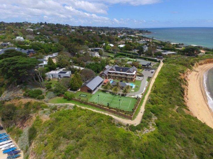 Surprise as house smashes its auction reserve price by $1m