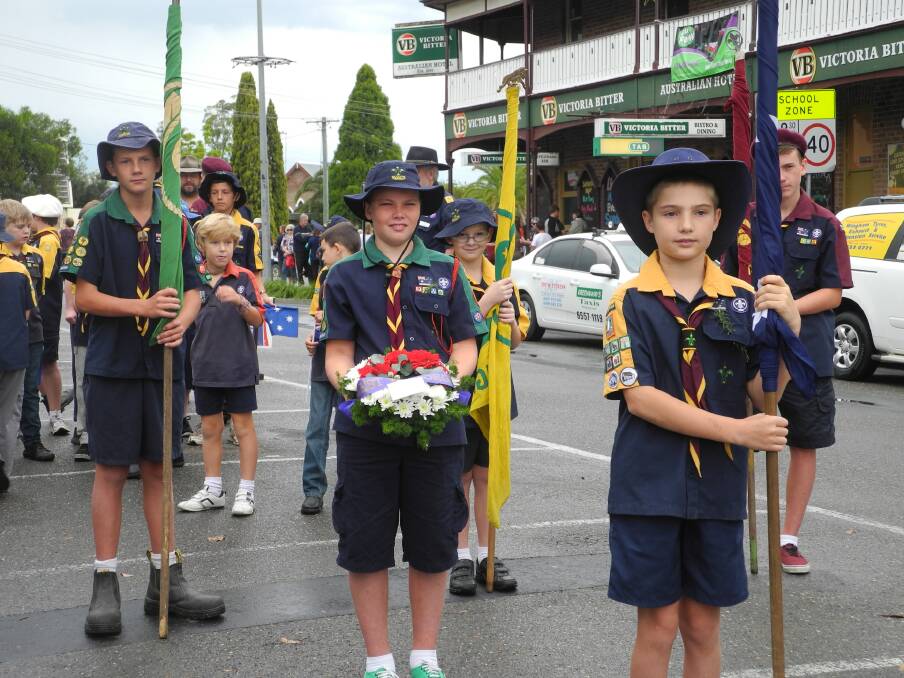 Anzac Day 2014 in Wingham - main march to the Town Hall